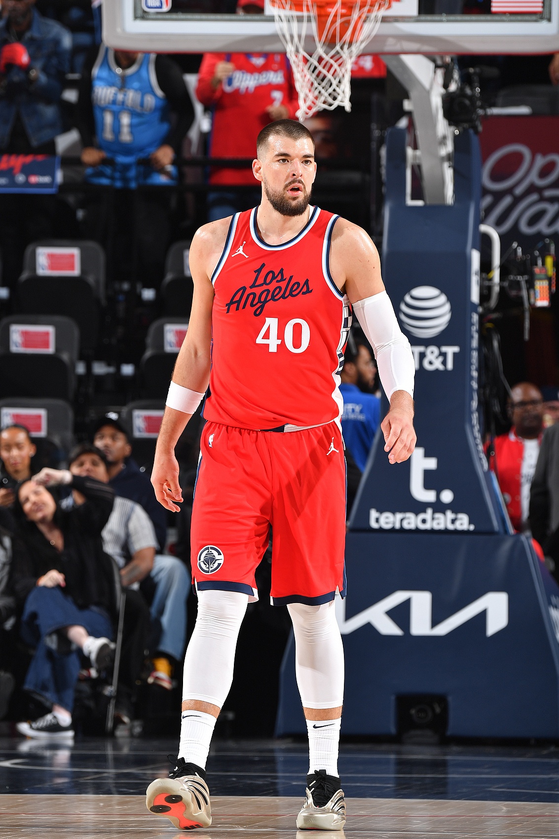 美媒评祖巴茨：快船内线支柱崛起，拯救球队于危难之际