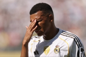 枪手旧将：巴黎大获成功让姆巴佩有点受伤，但他绝对是世界最佳