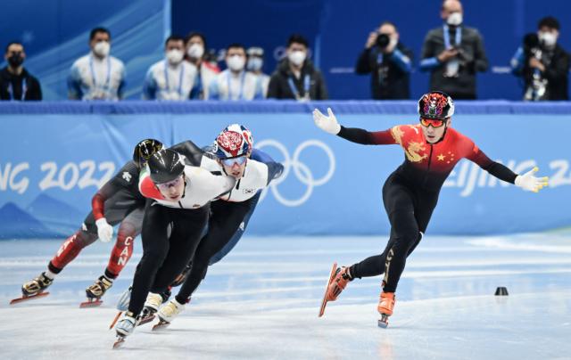 开云官网-任子威被判犯规 中国无缘短道速滑男子1500米决赛